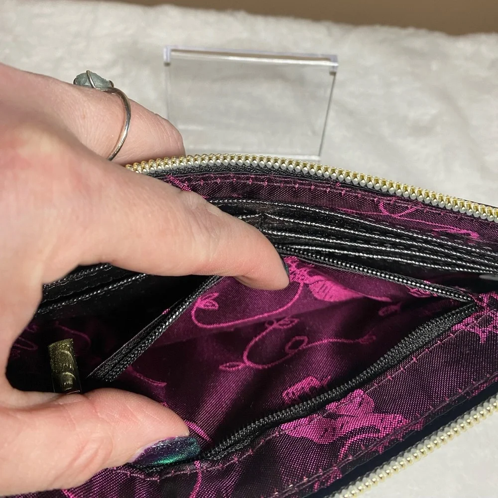EUC Betsey Johnson Wristlet/Wallet